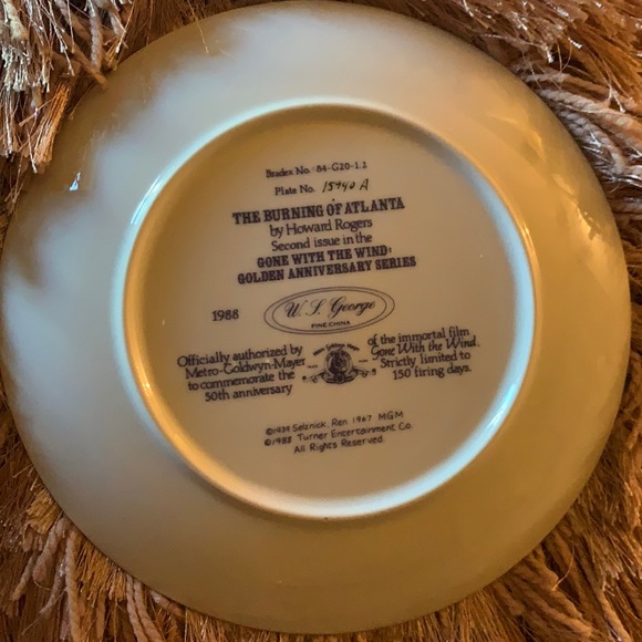 Gone With the Wind “Burning of Atlanta” Golden Anniversary Collector’s Plate - Picture 2 of 4